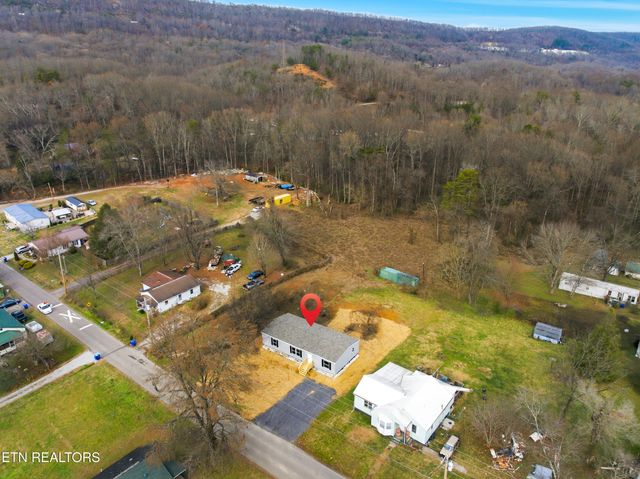 402 Tedder Street St, Rockwood, TN 37854