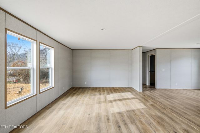 402 Tedder Street St, Rockwood, TN 37854