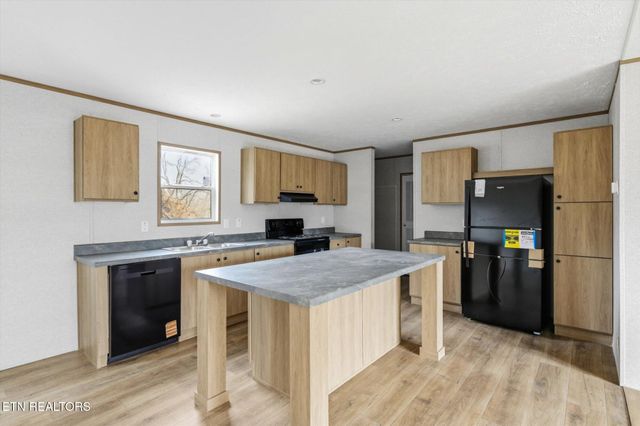 402 Tedder Street St, Rockwood, TN 37854