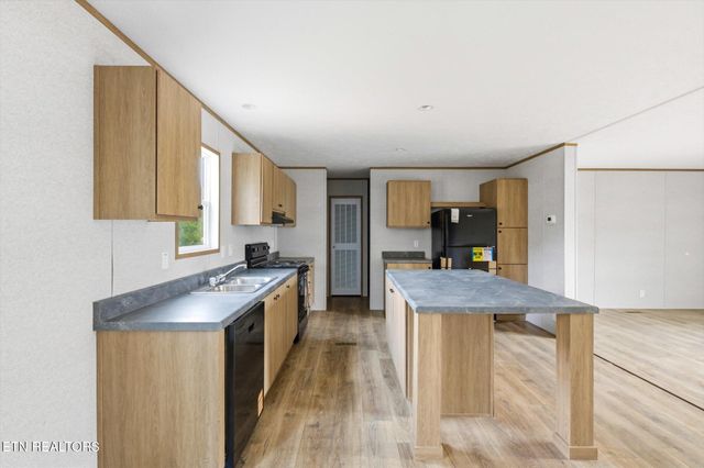 402 Tedder Street St, Rockwood, TN 37854