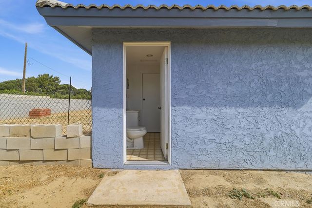 7624 E Avenue U, Littlerock, CA 93543