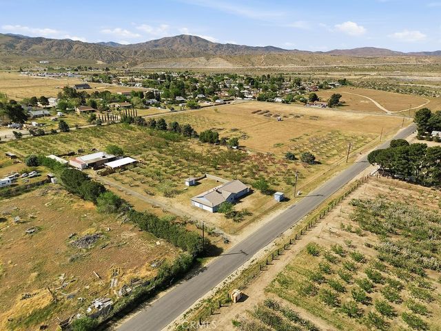 7624 E Avenue U, Littlerock, CA 93543