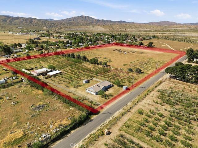 7624 E Avenue U, Littlerock, CA 93543