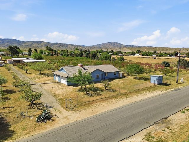 7624 E Avenue U, Littlerock, CA 93543