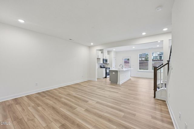 948 Kensley Grove Lane, Fuquay Varina, NC 27526