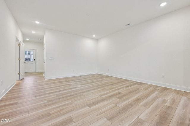 948 Kensley Grove Lane, Fuquay Varina, NC 27526