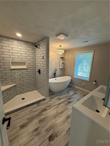 4485 Apulia Road, Dewitt, NY 13078