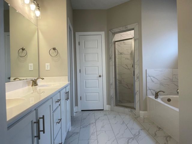 128 LOCH HAVEN CV S, Atoka, TN 38004