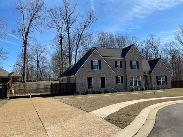 128 LOCH HAVEN CV S, Atoka, TN 38004