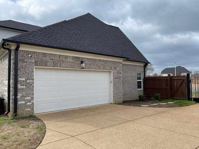 128 LOCH HAVEN CV S, Atoka, TN 38004