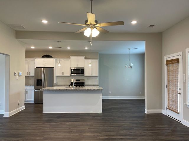 128 LOCH HAVEN CV S, Atoka, TN 38004