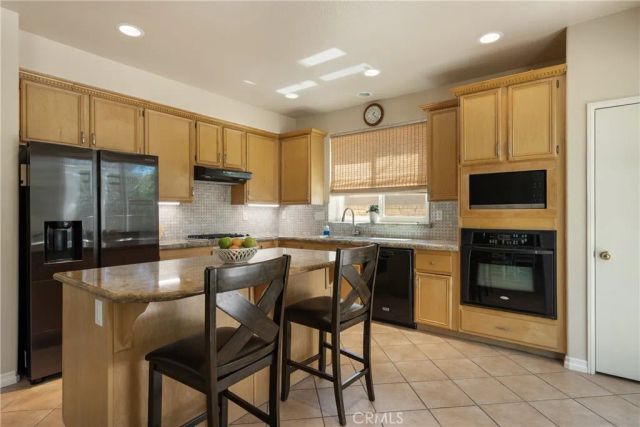 30511 Corsica, Castaic, CA 91384