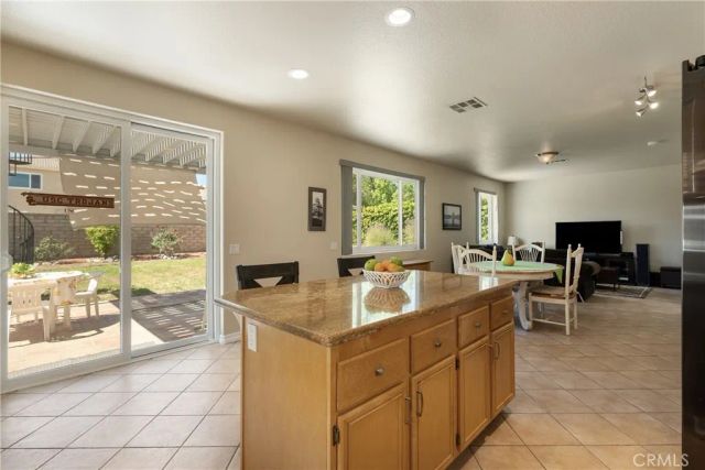 30511 Corsica, Castaic, CA 91384