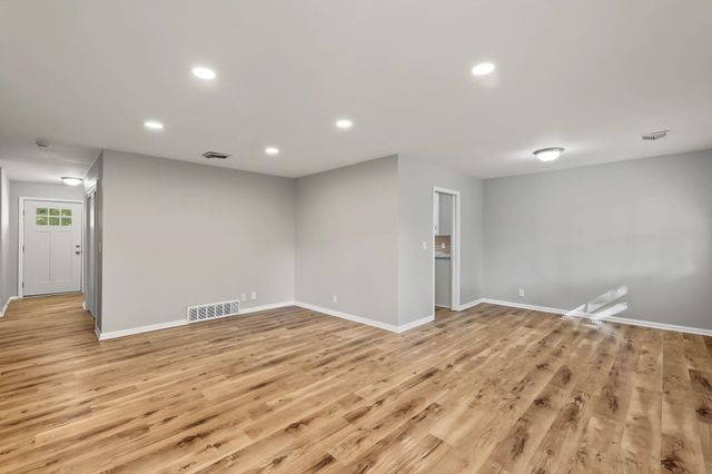 1026 N Kevin, Wichita, KS 67208