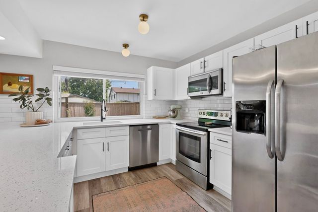 13 Grant Circle, Richardson, TX 75081