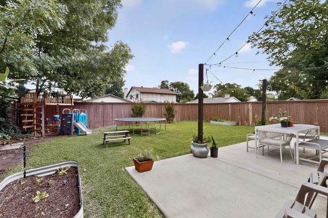 13 Grant Circle, Richardson, TX 75081
