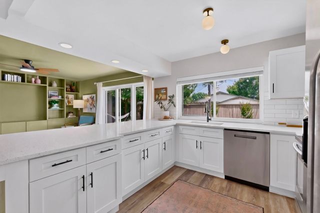 13 Grant Circle, Richardson, TX 75081