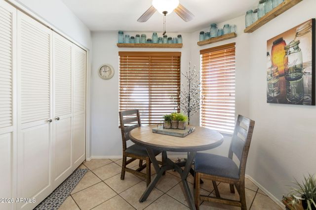 725 S ARROWWOOD Way, Mesa, AZ 85208