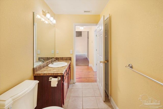 4856 Aleff Rd, Pace, FL 32571