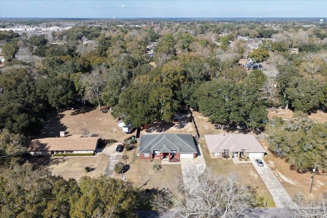 4856 Aleff Rd, Pace, FL 32571