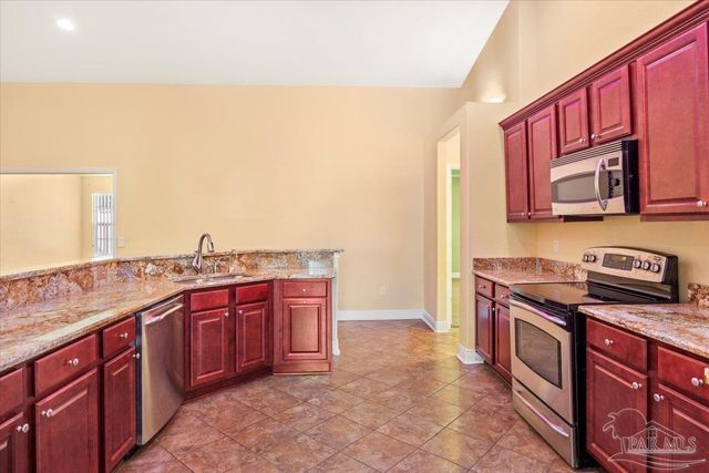 4856 Aleff Rd, Pace, FL 32571