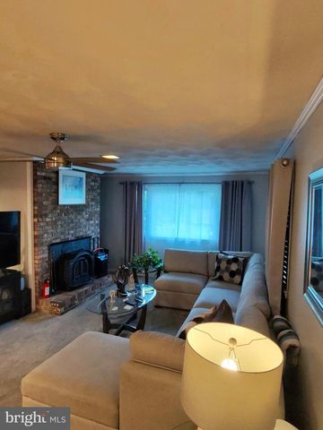 9807 CHURCHILL DR, Upper Marlboro, MD 20772