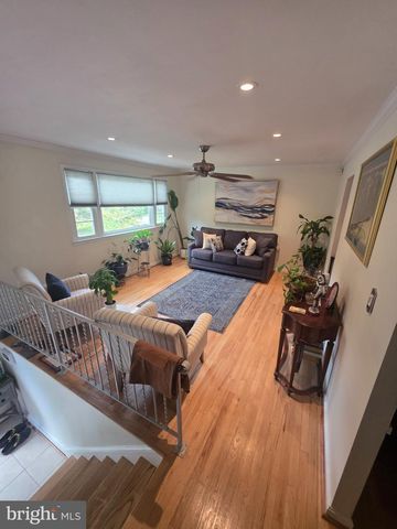 9807 CHURCHILL DR, Upper Marlboro, MD 20772