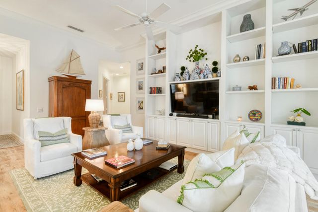 8297 SE Angelina Court, Hobe Sound, FL 33455