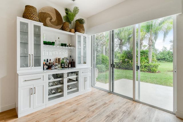 8297 SE Angelina Court, Hobe Sound, FL 33455