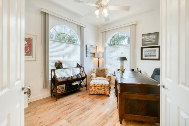 8297 SE Angelina Court, Hobe Sound, FL 33455