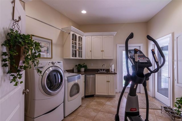 3 PARADISE LANE, Treasure Island, FL 33706