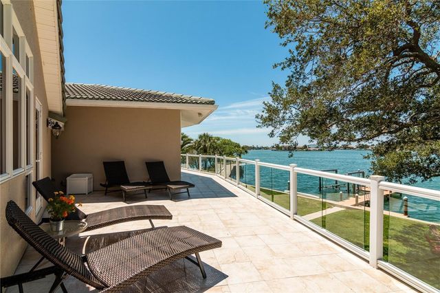 3 PARADISE LANE, Treasure Island, FL 33706