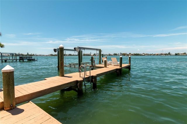 3 PARADISE LANE, Treasure Island, FL 33706