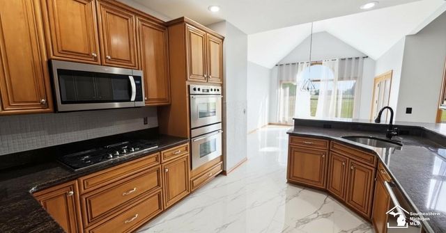 1009 Regents Park Drive, Monroe Twp, MI 48161