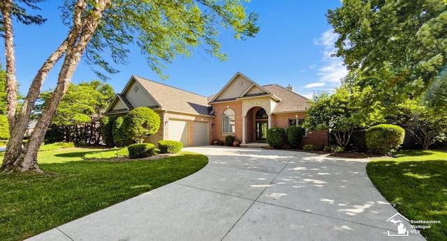1009 Regents Park Drive, Monroe Twp, MI 48161