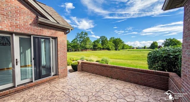 1009 Regents Park Drive, Monroe Twp, MI 48161