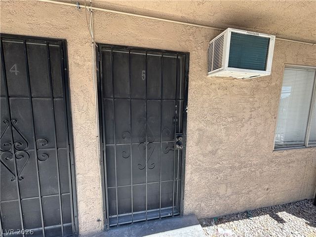 239 West Philadelphia Avenue 5, Las Vegas, NV 89102