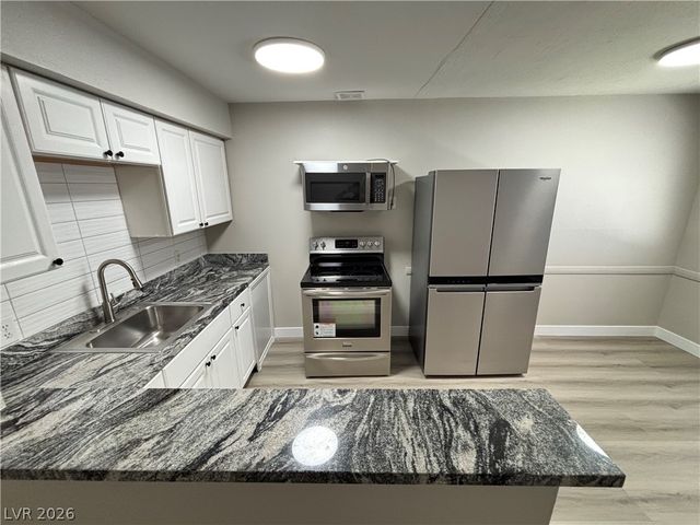 239 West Philadelphia Avenue 5, Las Vegas, NV 89102