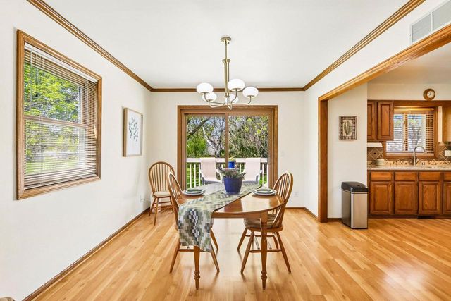 4431 Meadow Wood Circle, Deforest, WI 53532