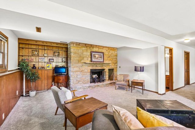 4431 Meadow Wood Circle, Deforest, WI 53532