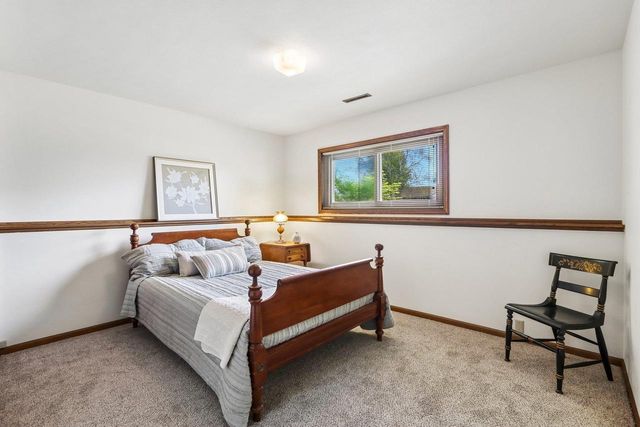 4431 Meadow Wood Circle, Deforest, WI 53532