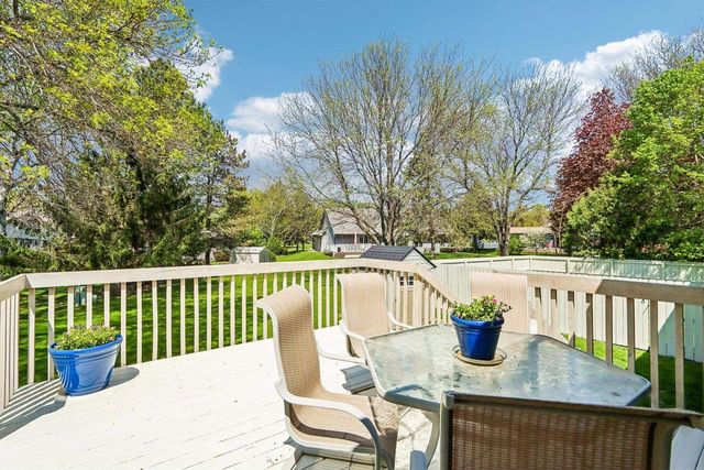 4431 Meadow Wood Circle, Deforest, WI 53532