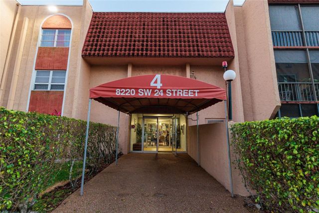 8220 SW 24th Street 4115, North Lauderdale, FL 33068