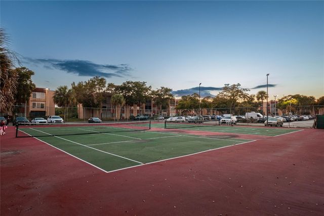 8220 SW 24th Street 4115, North Lauderdale, FL 33068