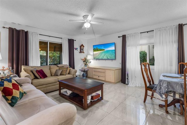 8220 SW 24th Street 4115, North Lauderdale, FL 33068