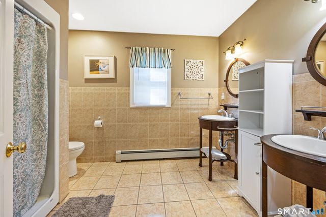 83 Lindy Street, Milford, CT 06460