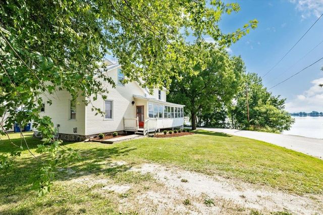 321 East Alburgh Road, Alburgh, VT 05440
