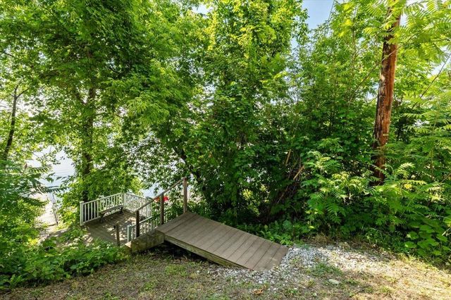 321 East Alburgh Road, Alburgh, VT 05440