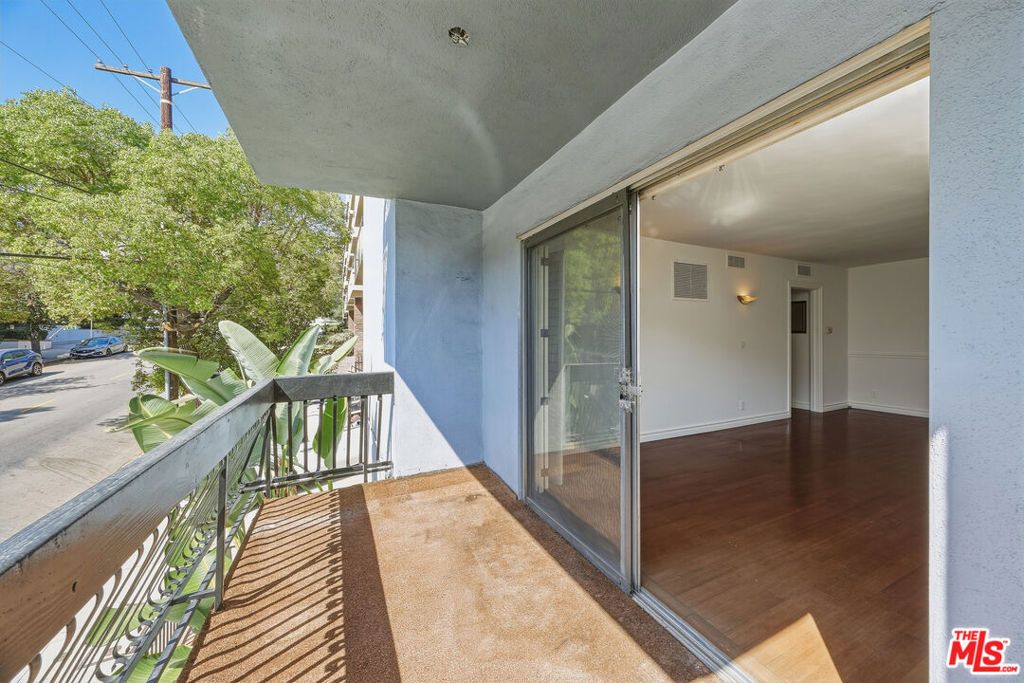 1734 N Fuller Avenue 201, Los Angeles, CA 90046 — photo 5