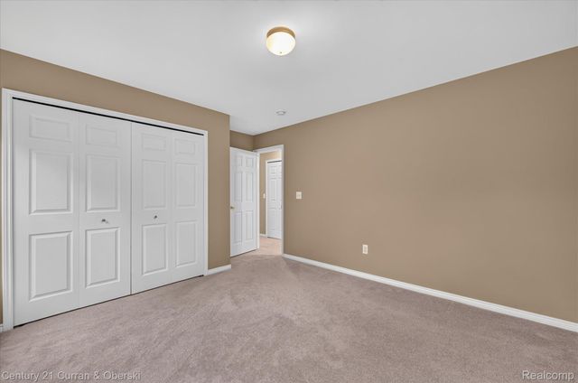 3813 Rochester Road, Royal Oak, MI 48073